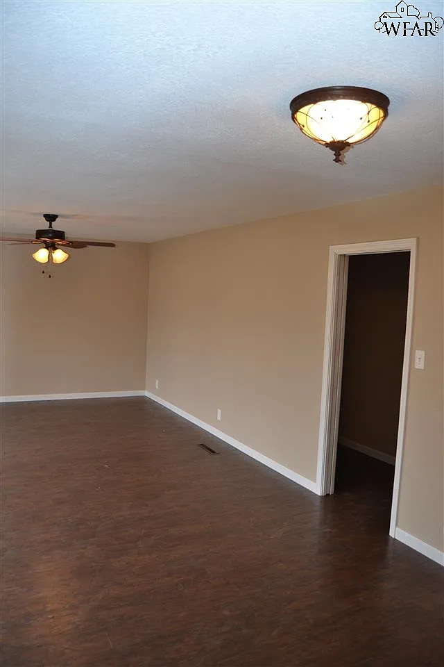 Dining Room Alt View